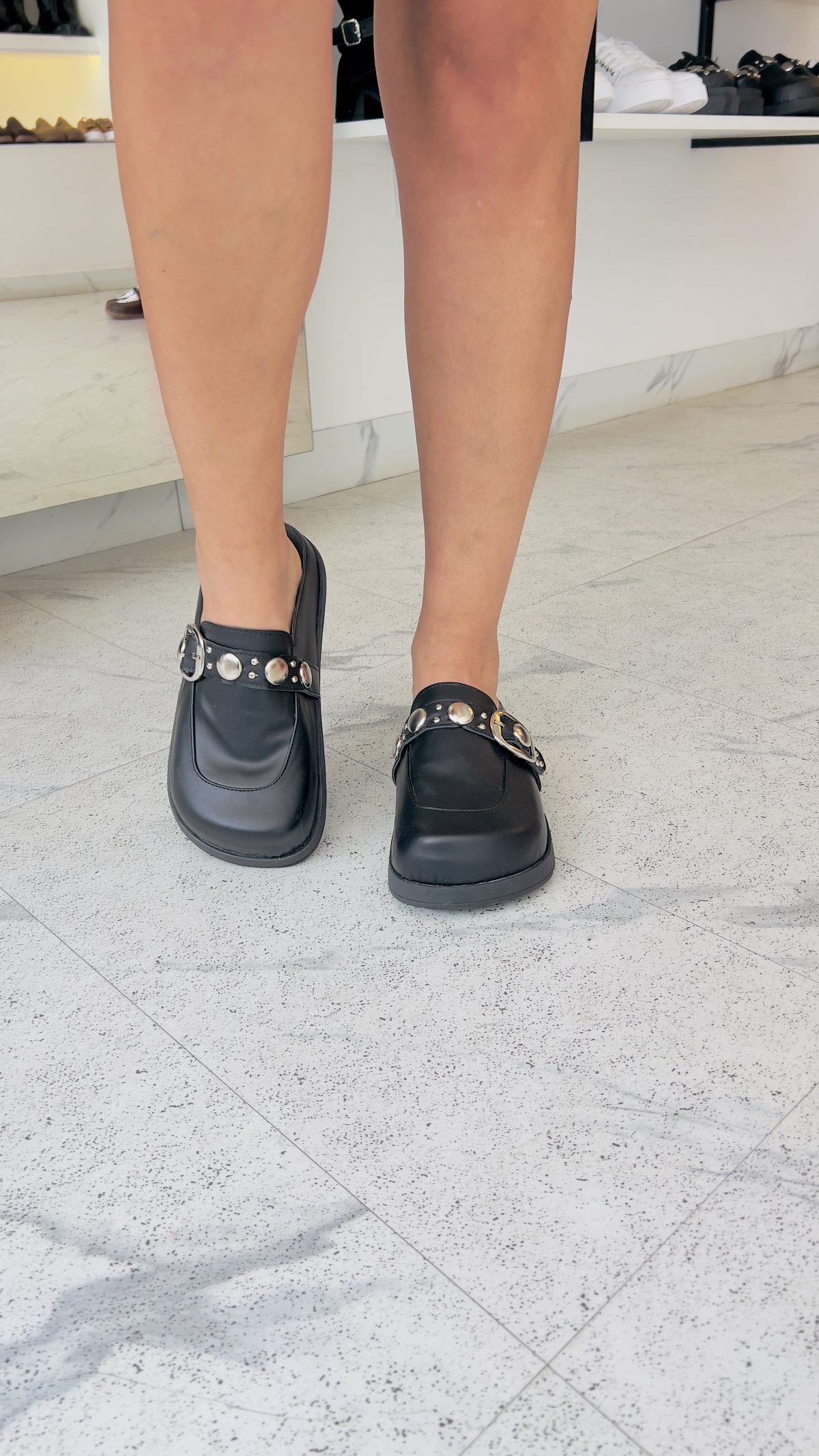 MELI TACHAS NEGRO